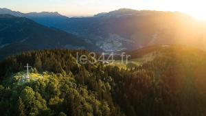 Chalet Cristal - Magnifique Appartement à 5mn du centre de La Clusaz à Saint-Jean-de-Sixt